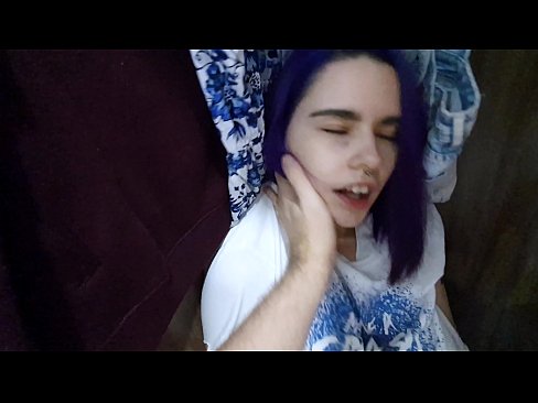 ❤️ Менің әпкемді шкафтан тауып алып, оған спермы көмектесті ❤❌ Порно бойынша бізде ❤